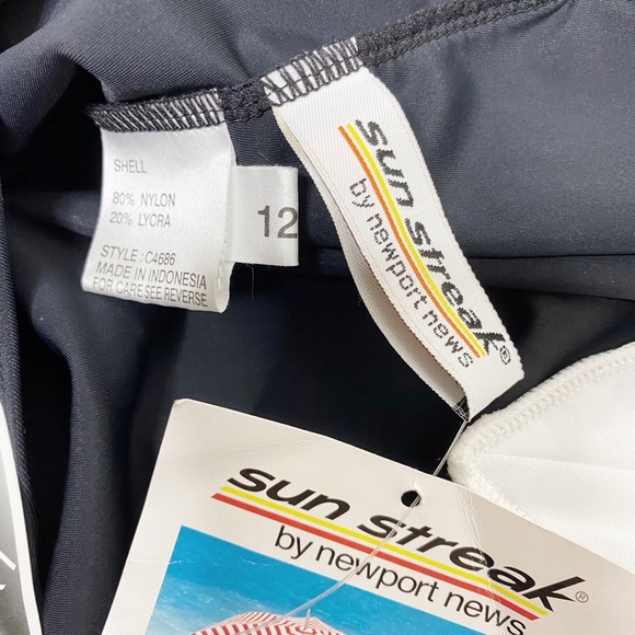 SUN STREAK NEWPORT NEWS vtg Deep V-neck Swimsuit - Picture 2 of 3